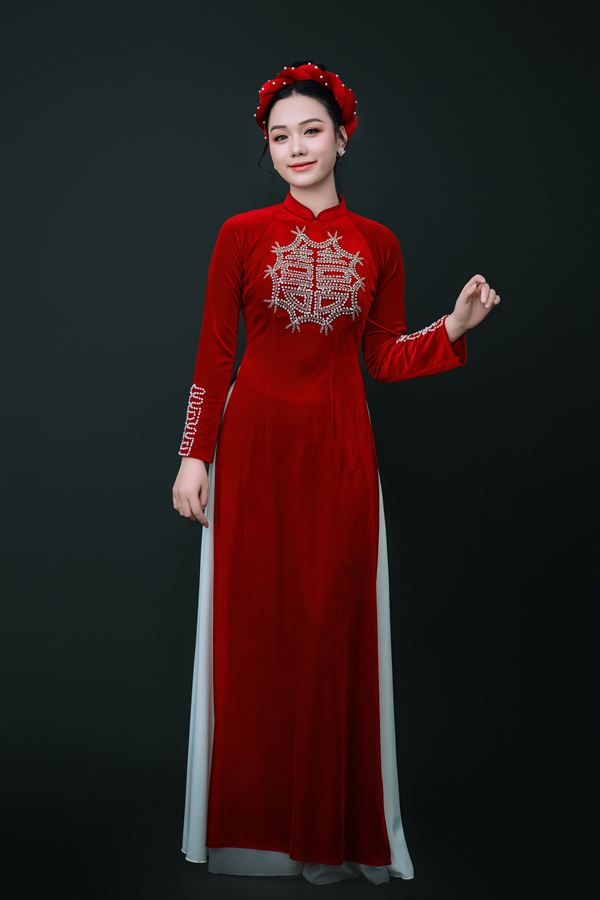 Áo dài nhung đỏ lễ ăn hỏi — Thúy Tô Studio