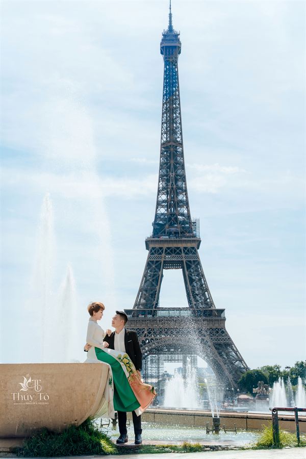 Cặp đôi áo dài giữa Paris — Thúy Tô Studio