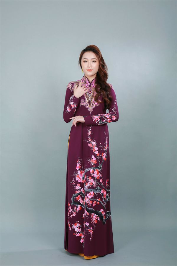 Áo dài tím vẽ hoa đào — Thúy Tô Studio