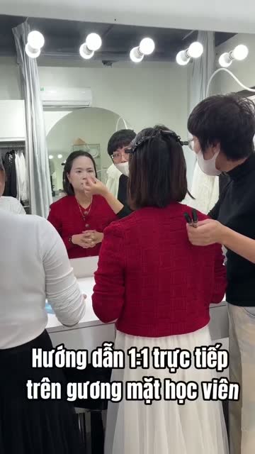 Lớp học makeup cá nhân