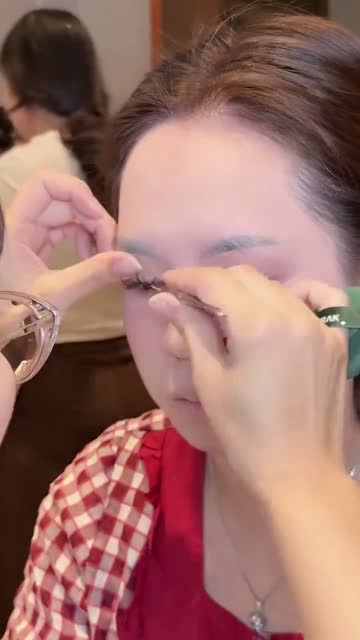 Makeup cô dâu Phương Linh trong ngày cưới